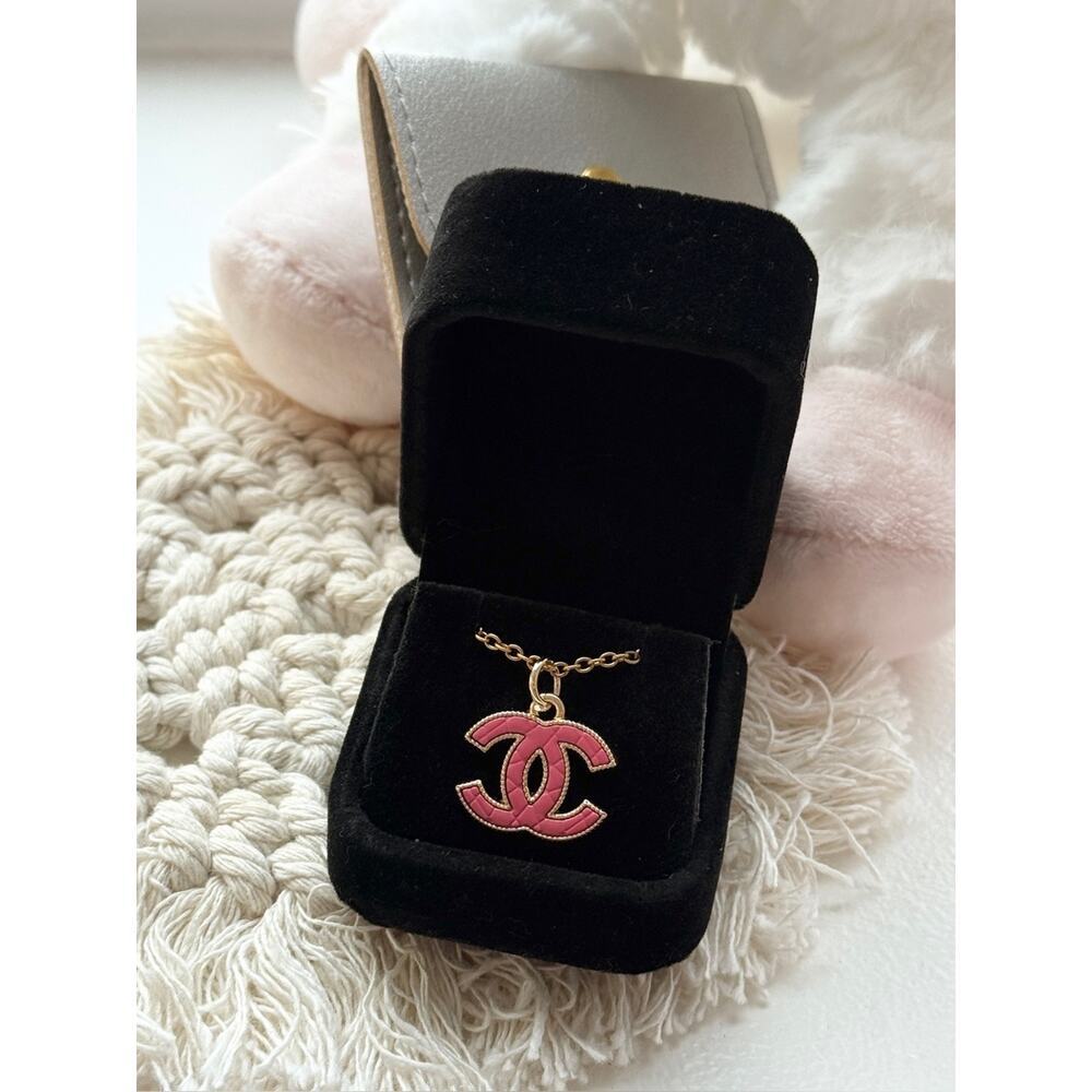 🎁BOGO Sale! Vintage ONLY 1!CHANEL CC Pink Upcycled Necklace